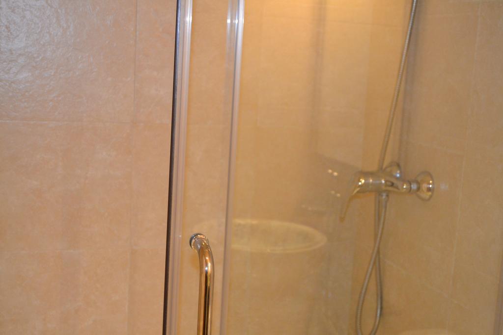 Hostal La Muntanya 努奇堡 外观 照片