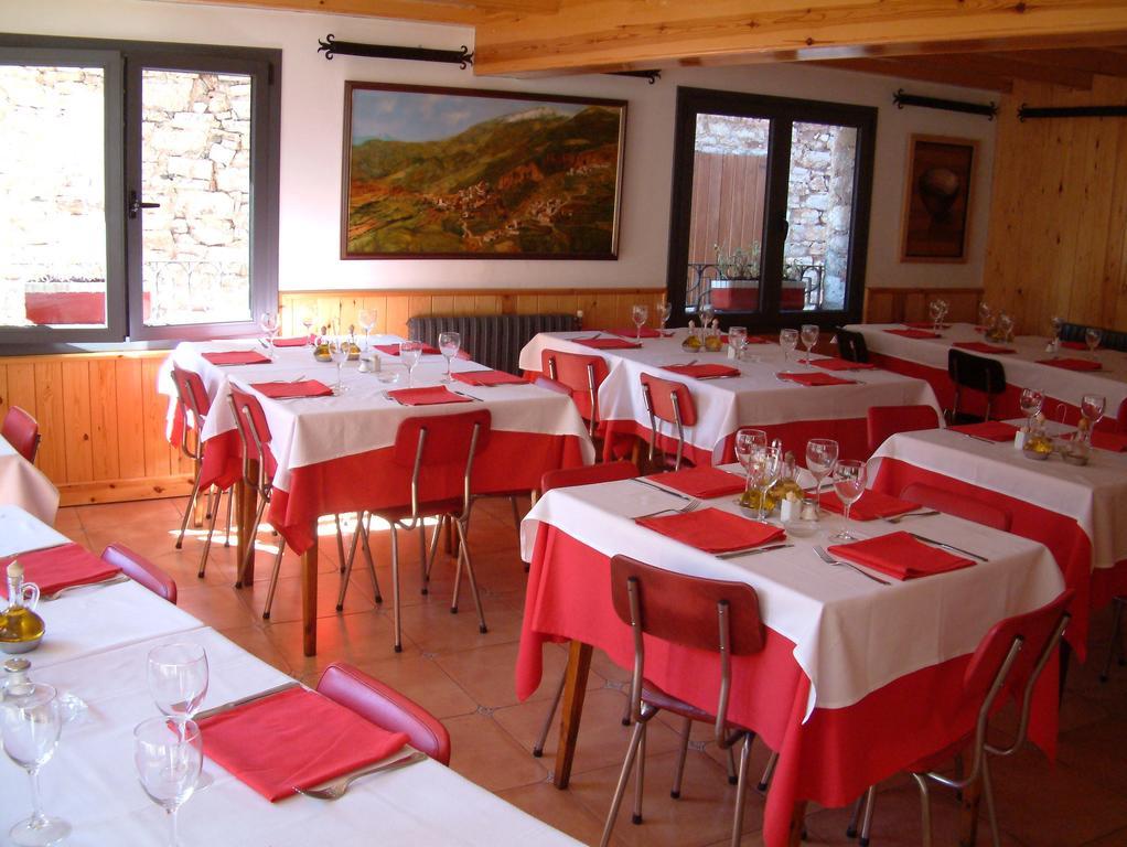 Hostal La Muntanya 努奇堡 外观 照片