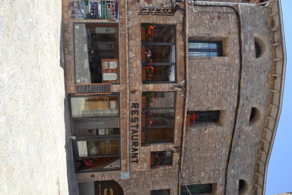 Hostal La Muntanya 努奇堡 外观 照片