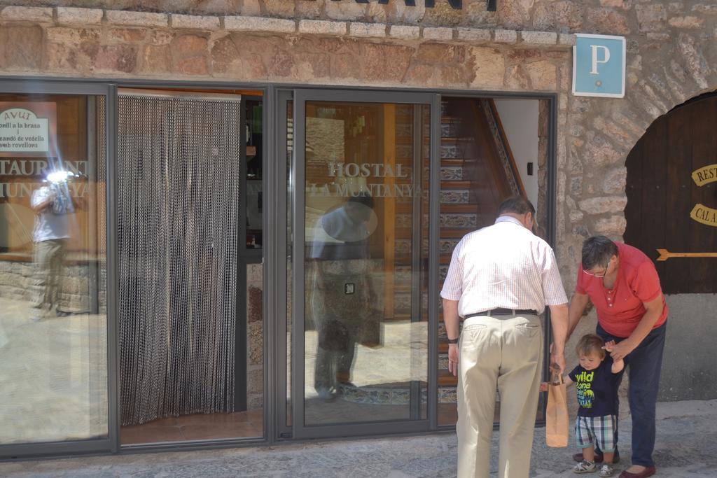 Hostal La Muntanya 努奇堡 外观 照片